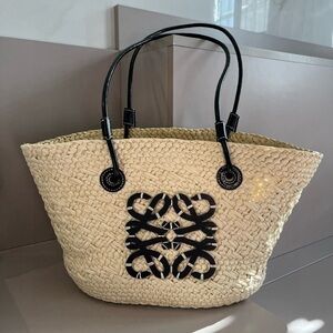 LOEWE 50x25x28cm straw bag